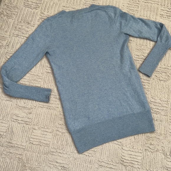 J. Crew long sleeve n-neck blue sweater, 100% cashmere, Size Small - Picture 6 of 16